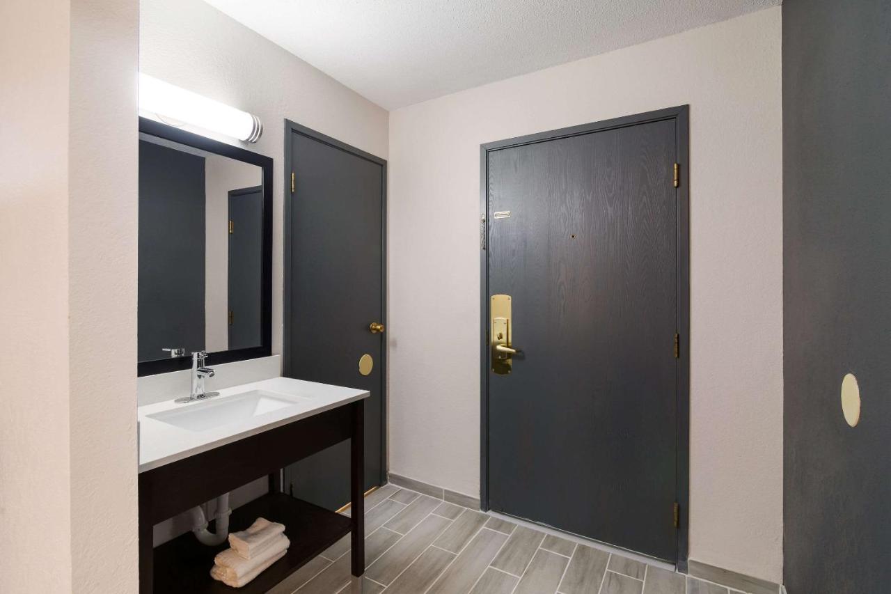 Econo Lodge 윌리스턴 외부 사진